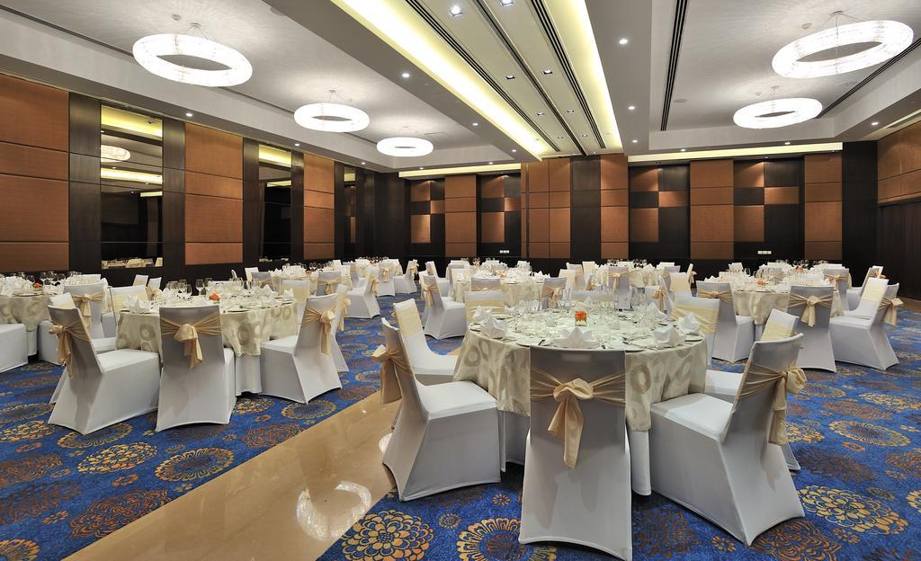 The Anya Hotel-Golf Course Road Gurgaon Bagian luar foto
