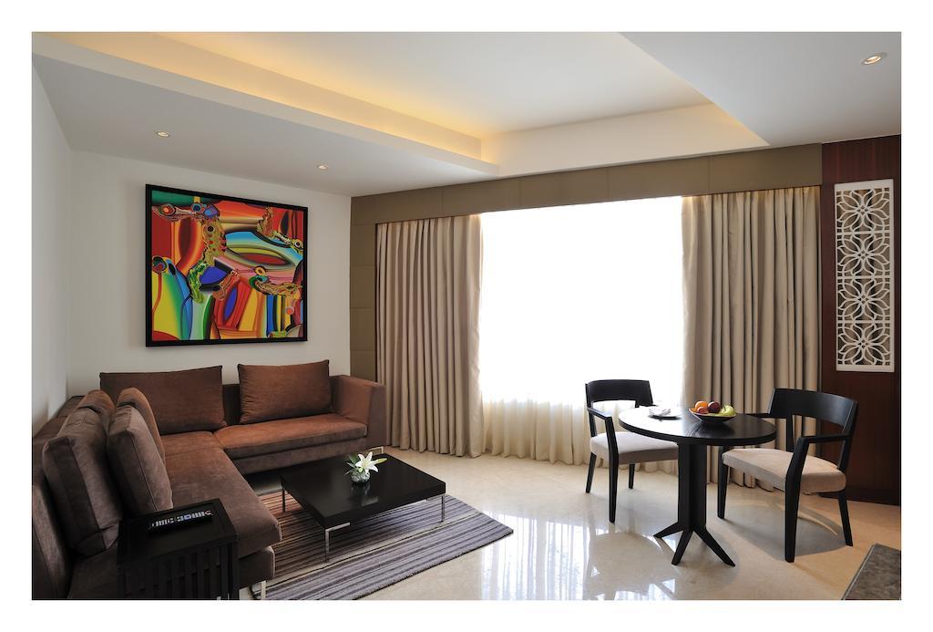 The Anya Hotel-Golf Course Road Gurgaon Bagian luar foto